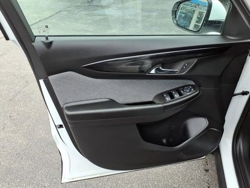 New 2026 Chevrolet TrailBlazer LT image 11