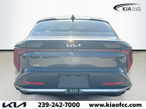 New 2025 Kia K4 LXS image 4