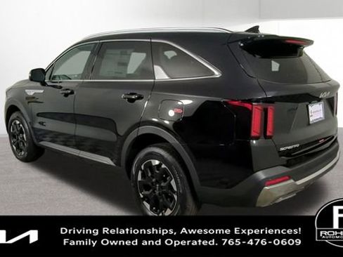 New 2026 Kia Sorento S image 8