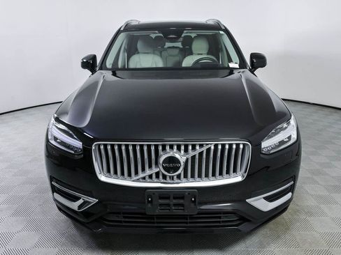 Certified 2025 Volvo XC90 T8 Ultra w/ Protection Package Premier AWD/4WD image 39