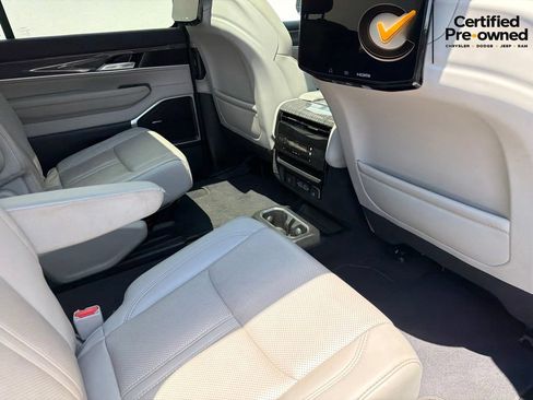 Certified 2022 Jeep Wagoneer Series II w/ Premium Group I RWD image 36