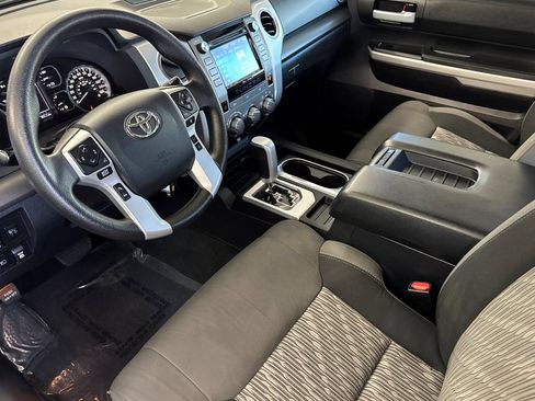 Used 2019 Toyota Tundra SR5 w/ SR5 Upgrade Package AWD/4WD image 10