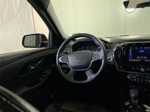 Certified 2023 Chevrolet Traverse RS image 15