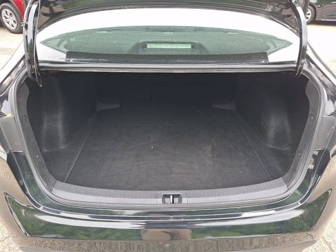 Used 2024 Toyota Corolla LE FWD image 29