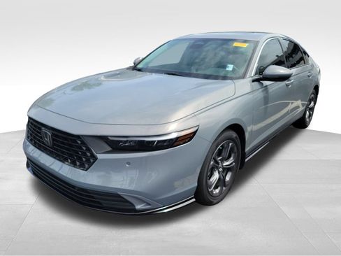 Used 2025 Honda Accord EX-L image 14