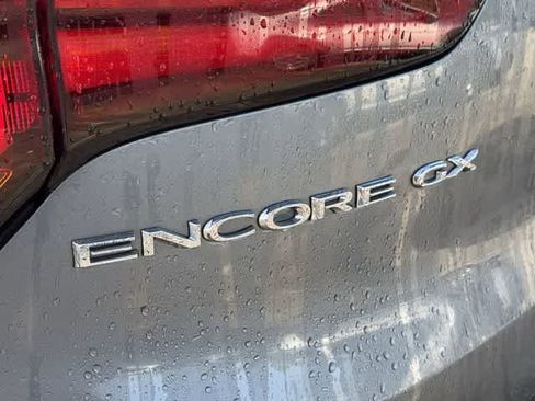 Used 2020 Buick Encore GX Select FWD image 12