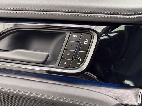 New 2026 Porsche Panamera image 34