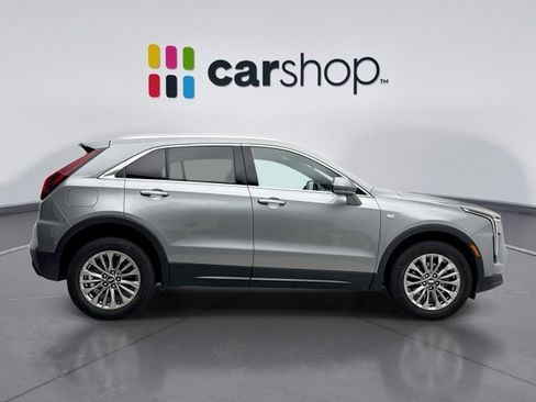 Used 2024 Cadillac XT4 Premium Luxury image 6