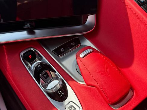 Used 2025 Chevrolet Corvette Z06 image 33