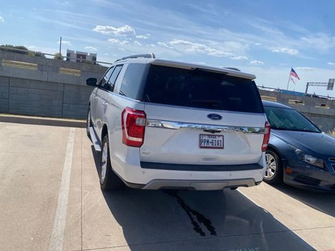 Used 2021 Ford Expedition XLT RWD image 7
