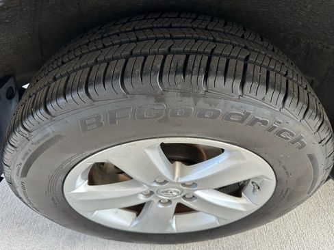 Used 2013 Toyota RAV4 XLE FWD image 10