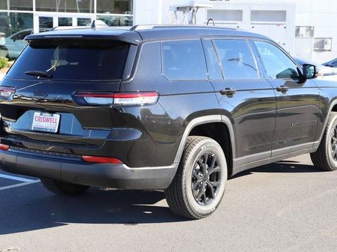 New 2025 Jeep Grand Cherokee L Altitude image 5