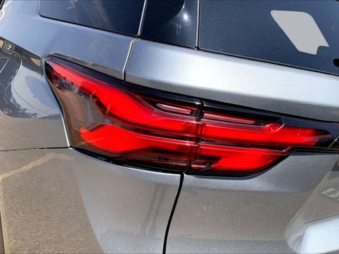 Used 2023 Chevrolet Traverse LS w/ Safety Package FWD image 32