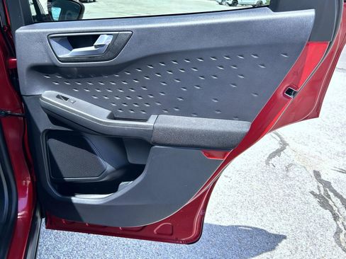 Used 2020 Ford Escape SE AWD/4WD image 18