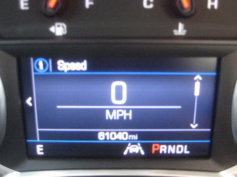 Used 2020 Chevrolet Equinox LT w/ Midnight Edition image 27