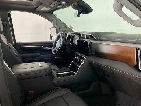 Used 2024 GMC Sierra 2500 Denali w/ Denali Reserve Package AWD/4WD image 32