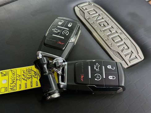 Used 2024 RAM 3500 Limited image 21