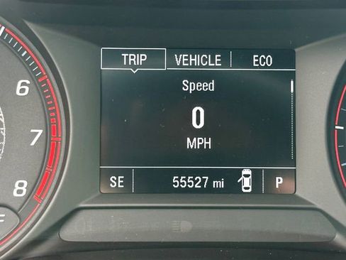 Used 2023 Chevrolet TrailBlazer RS w/ Sun and Liftgate Package FWD image 12