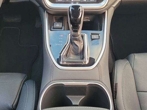 Used 2023 Subaru Outback Touring XT image 18