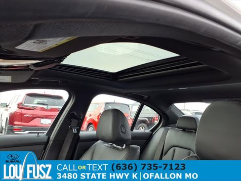 Used 2023 BMW 330e image 25