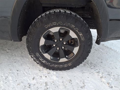 Used 2019 RAM 1500 Rebel image 31