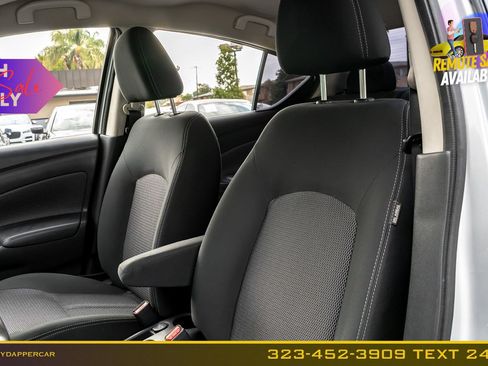 Used 2018 Nissan Versa SV FWD image 12