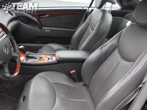 Used 2004 Mercedes-Benz SL 600 image 13