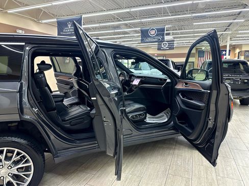 Used 2022 Jeep Grand Cherokee L Summit w/ Advanced Protech Group IV image 11