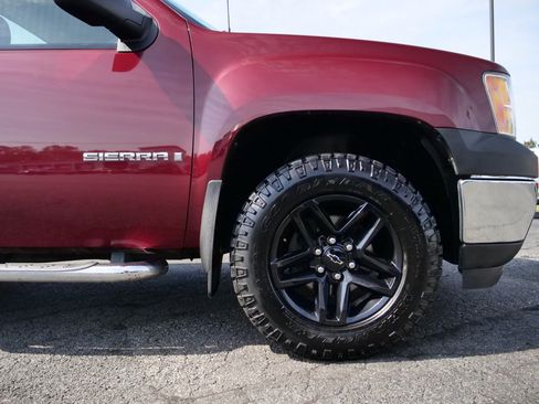 Used 2009 GMC Sierra 1500 W/T AWD/4WD image 30