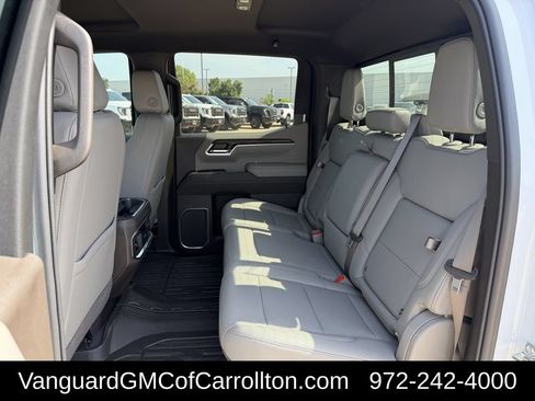 New 2026 GMC Sierra 1500 SLT AWD/4WD image 23