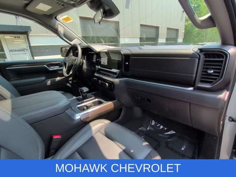 Certified 2025 Chevrolet Silverado 1500 LT Trail Boss w/ Convenience Package II AWD/4WD image 30