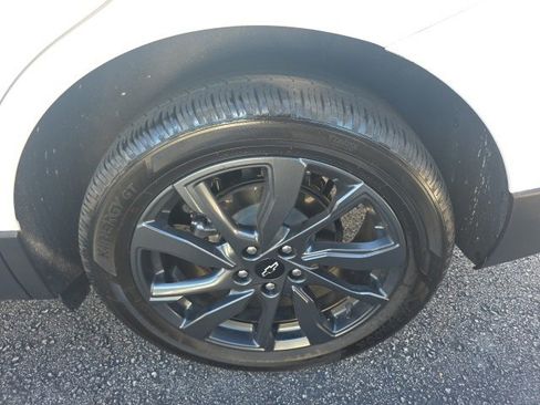 Used 2022 Chevrolet Equinox RS w/ RS Leather Package image 7