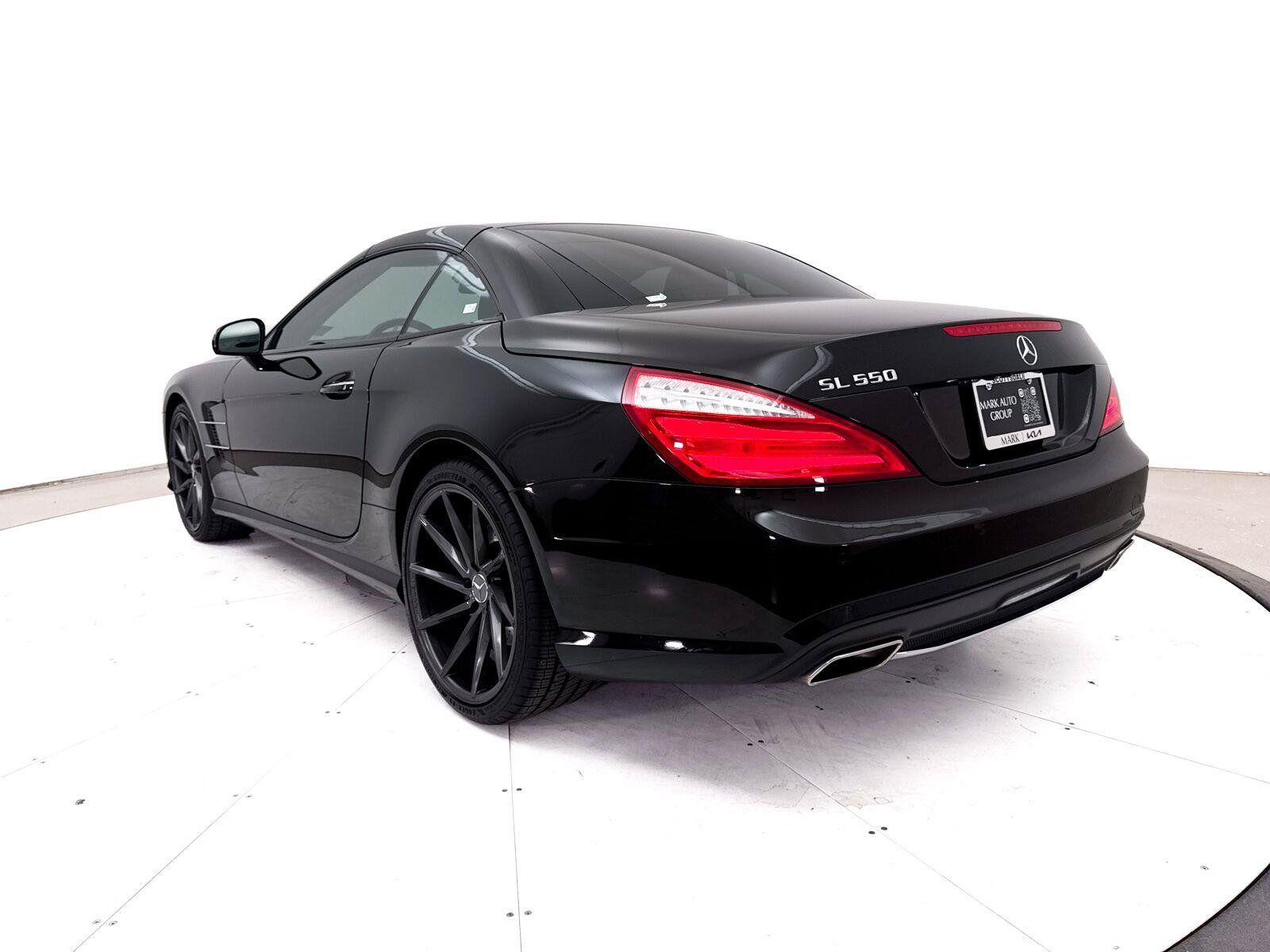Used 2015 Mercedes-Benz SL 550 image 16