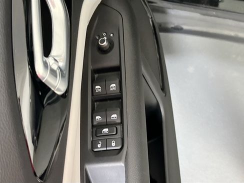 Used 2022 Jeep Compass Limited AWD/4WD image 17