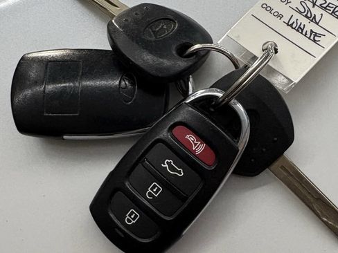 Used 2009 Hyundai Azera Limited w/ Ultimate Pkg 3 image 17