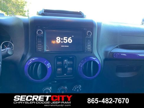 Used 2015 Jeep Wrangler Unlimited Sport w/ Quick Order Package 24S AWD/4WD image 15