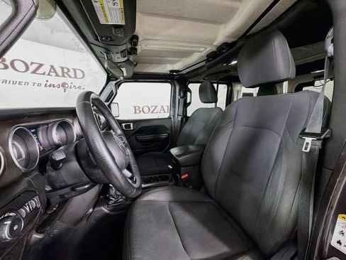Used 2018 Jeep Wrangler Unlimited Sport S AWD/4WD image 21