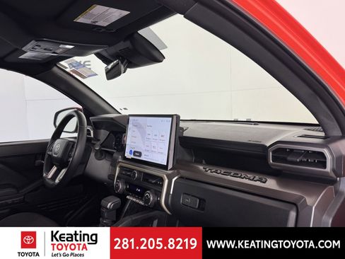 Certified 2024 Toyota Tacoma TRD Off-Road image 21