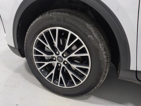 Used 2023 Ford Escape Active image 31