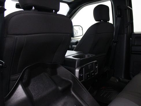 Used 2018 Ford F150 XLT w/ Equipment Group 302A Luxury image 14