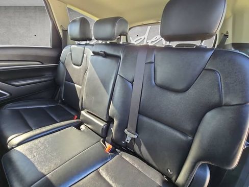 Used 2022 Kia Telluride LX AWD/4WD image 22