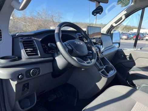 Used 2023 Ford Transit 350 XLT image 10