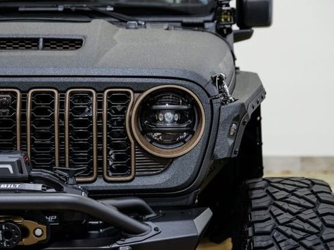 Used 2025 Jeep Gladiator Rubicon w/ Safety Group image 6