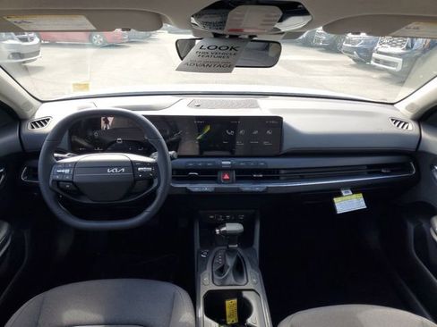 New 2025 Kia K4 GT-Line Turbo FWD image 21