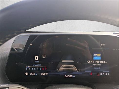 Used 2025 Chevrolet Equinox LT AWD/4WD image 11