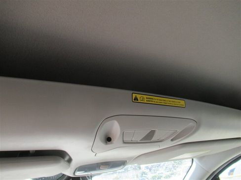 Used 2022 Ford Transit Connect XL image 31