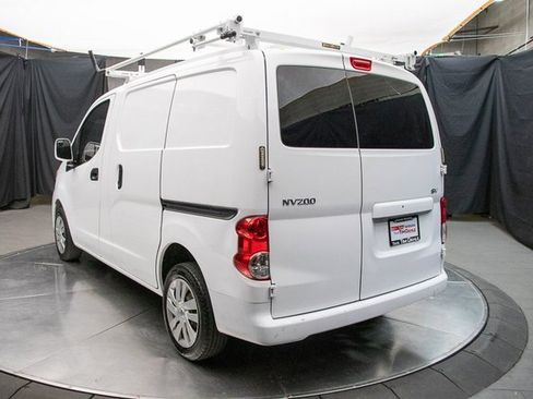 Used 2019 Nissan NV200 SV w/ Back Door Glass Package image 10