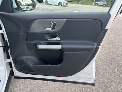 Used 2022 Mercedes-Benz GLA 250 image 41