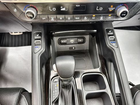 Used 2020 Kia Telluride SX w/ Towing Package AWD/4WD image 27