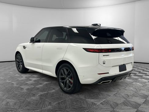 Used 2024 Land Rover Range Rover Sport Dynamic SE AWD/4WD image 5
